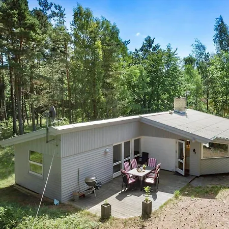 Hébergement de vacances 1620-aakirkeby-baunevaenge-8 *